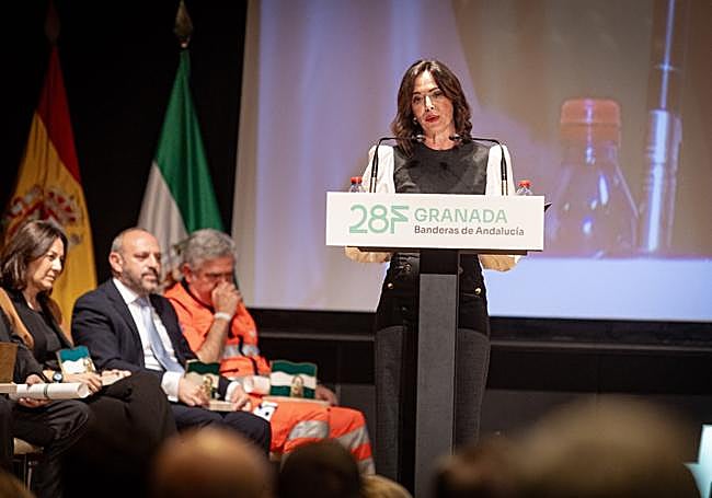 Rocío Díaz, consejera de Fomento, ha presidido la entrega.