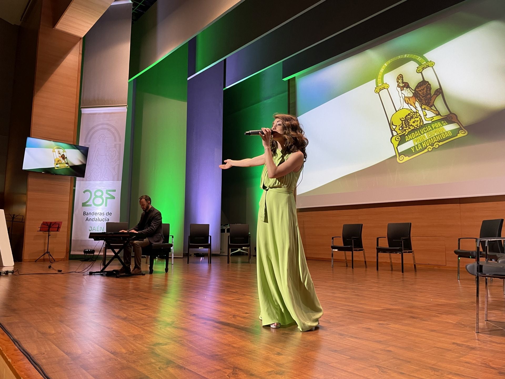 La entrega de las banderas de Andalucía en Jaén, en imágenes