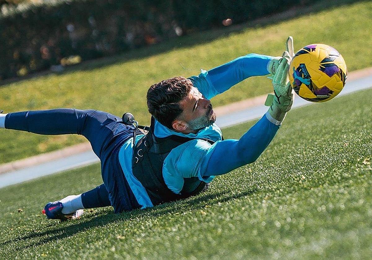 Luis Maximiano espera no tener trabajo, aunque es complicado.