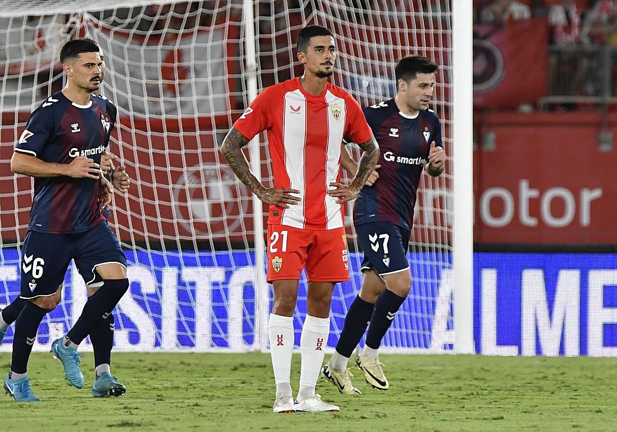 Chumi será una baja importante durante algunas semanas.