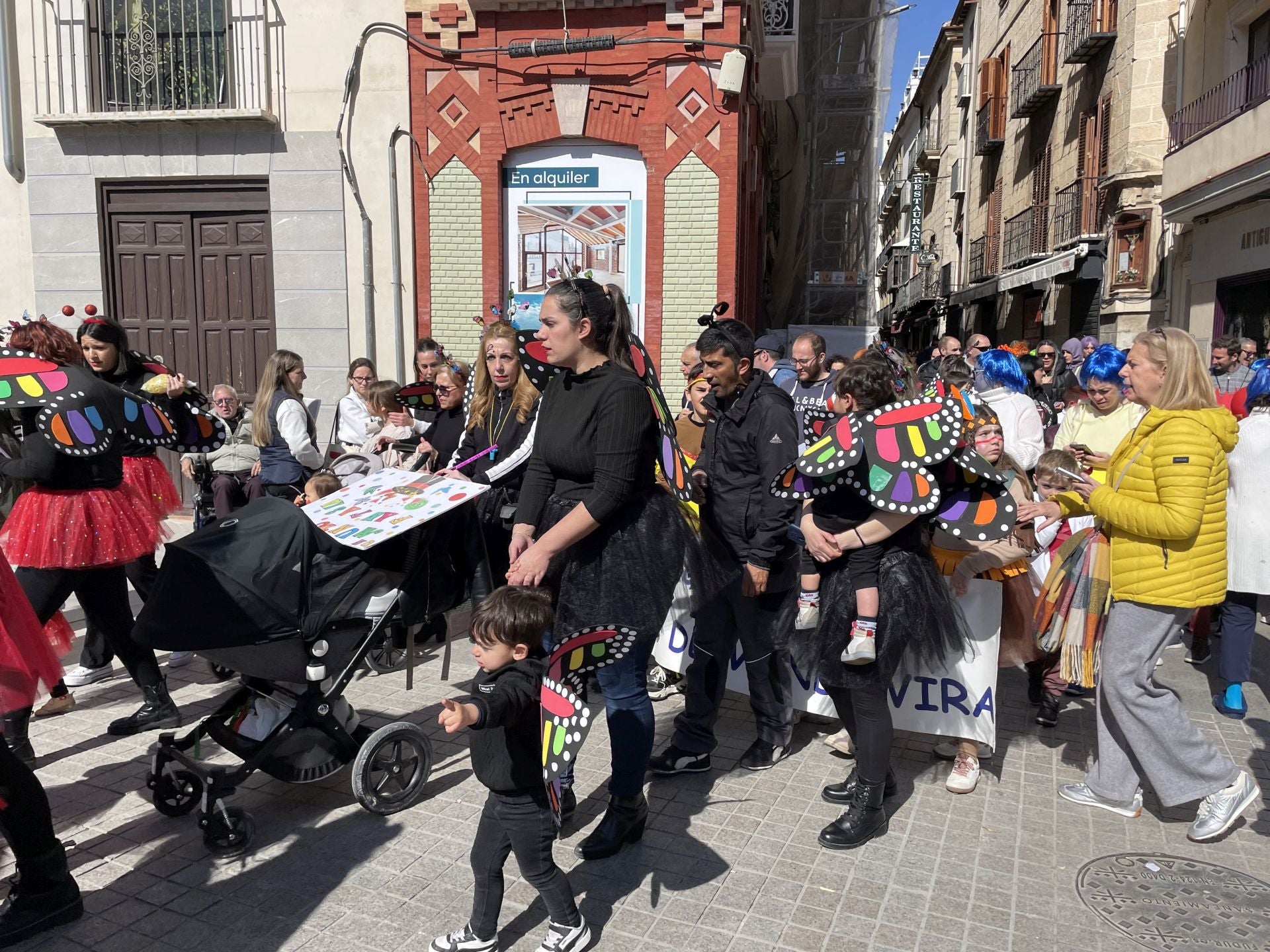 Las imágenes del pasacalles del Carnaval escolar de Jaén