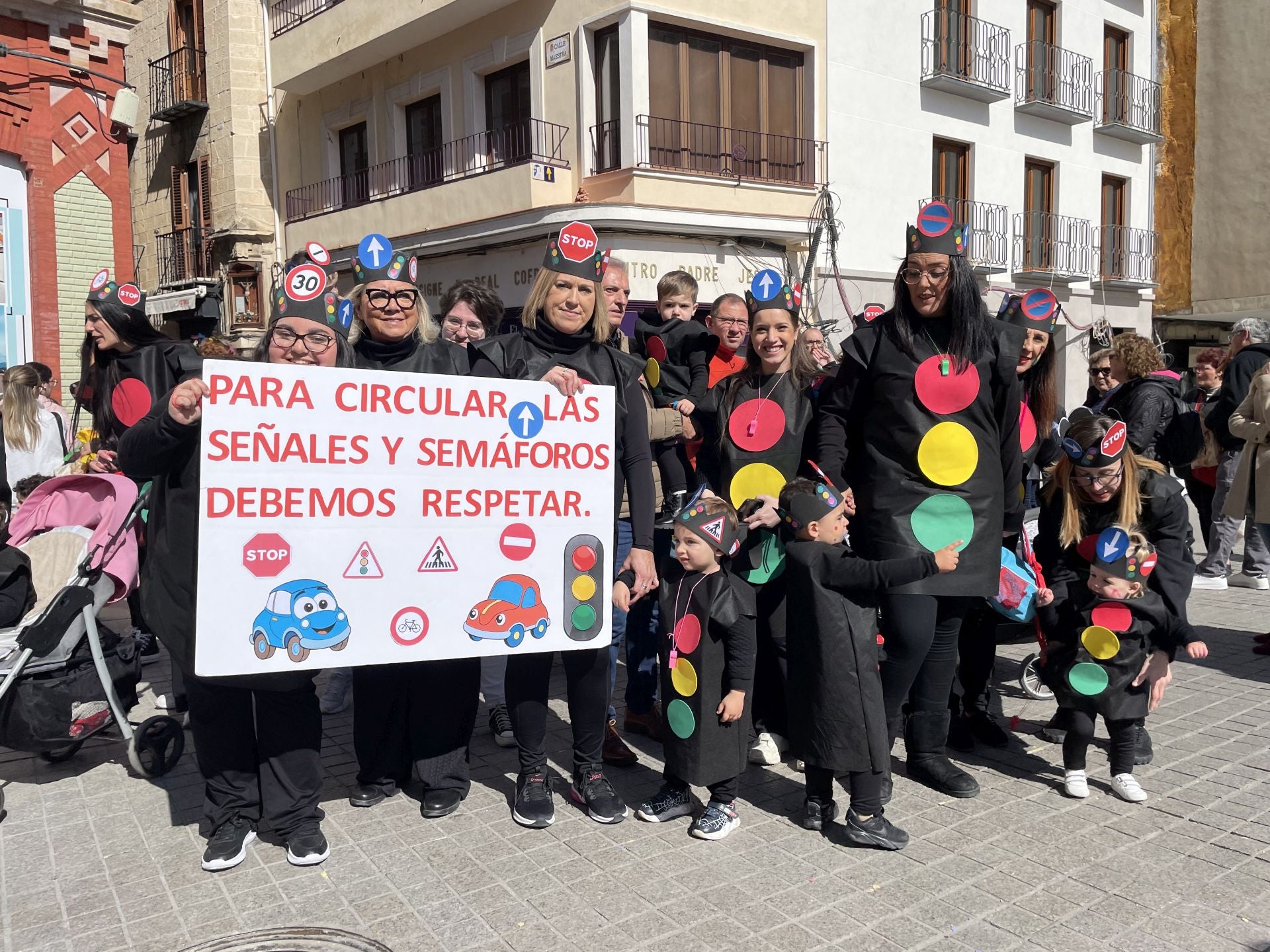 Las imágenes del pasacalles del Carnaval escolar de Jaén