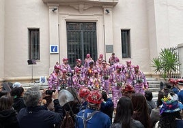 El Carnaval lleva su 'pillería' a las calles de la capital