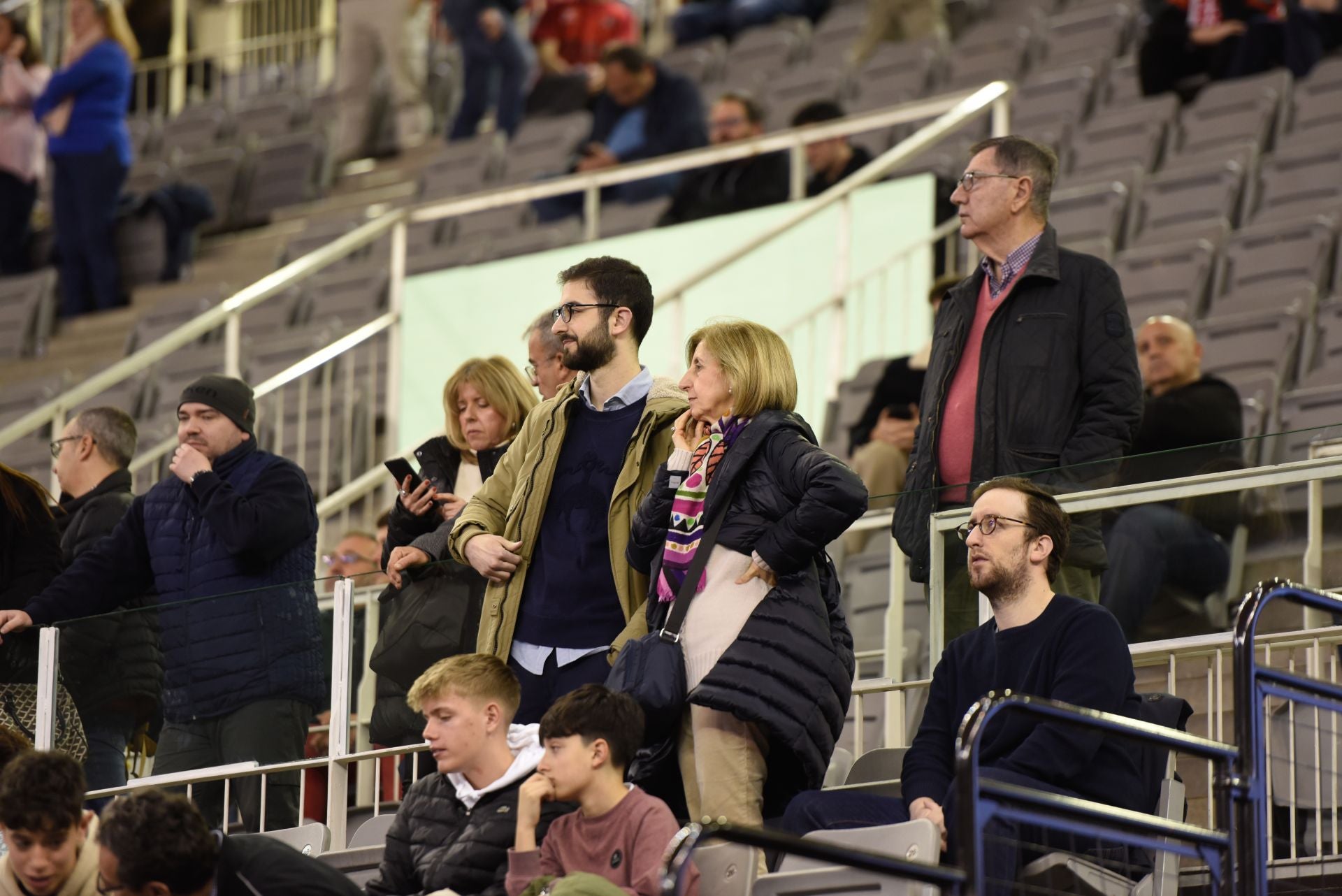 Encuéntrate en la grada del Palacio de Deportes en el Covirán-Murcia
