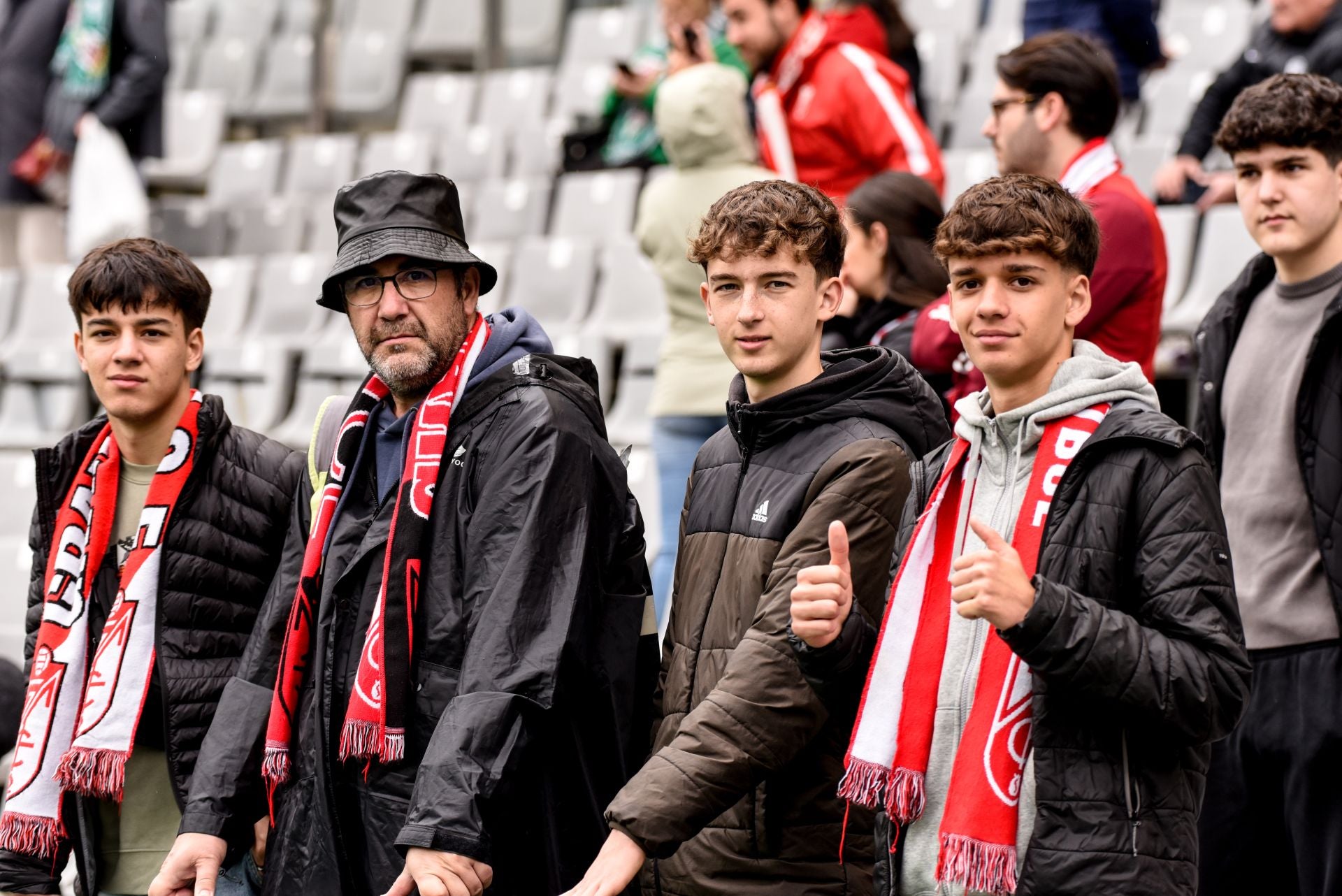 Encuéntrate en las gradas de El Arcángel y en el viaje desde Granada a Córdoba