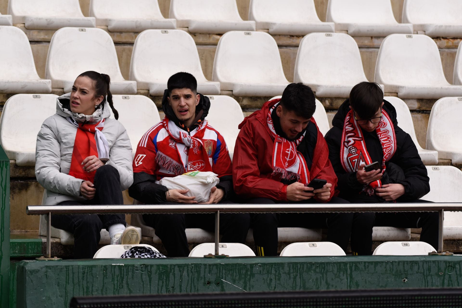 Encuéntrate en las gradas de El Arcángel y en el viaje desde Granada a Córdoba