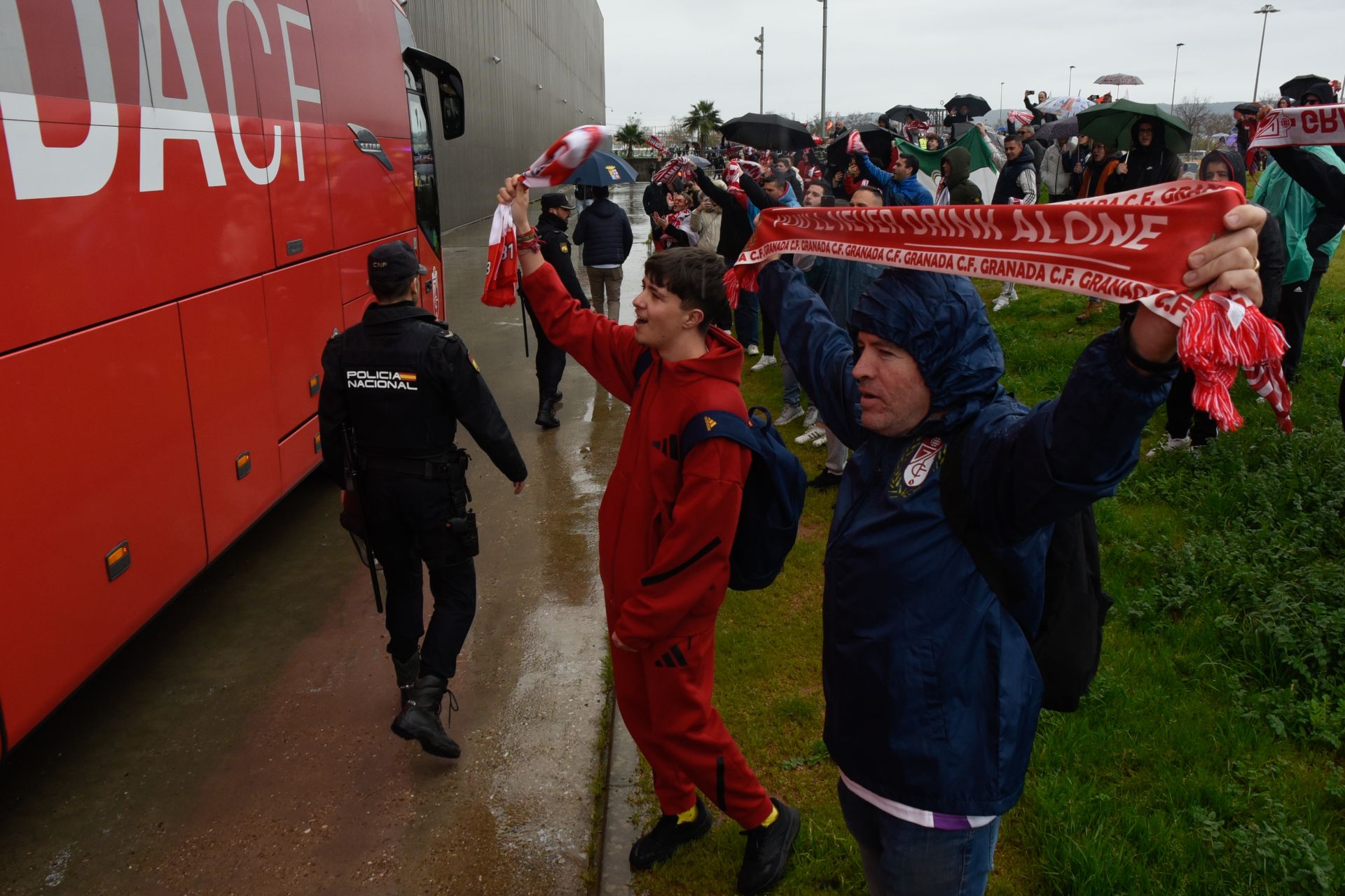 Encuéntrate en las gradas de El Arcángel y en el viaje desde Granada a Córdoba