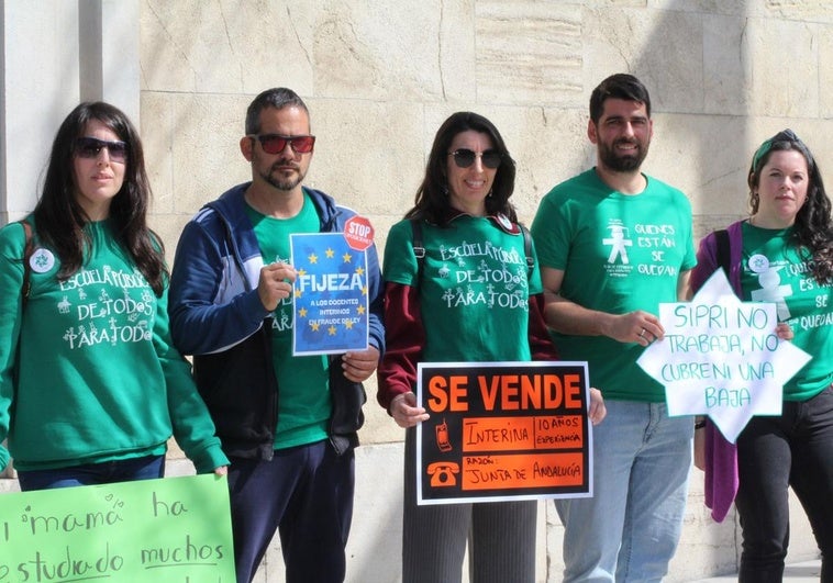 Los docentes interinos de Granada alzan la voz