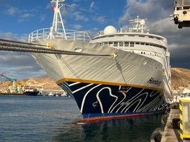 Hamburg, el crucero que inaugura la temporada y el programa piloto para turistas marítimos