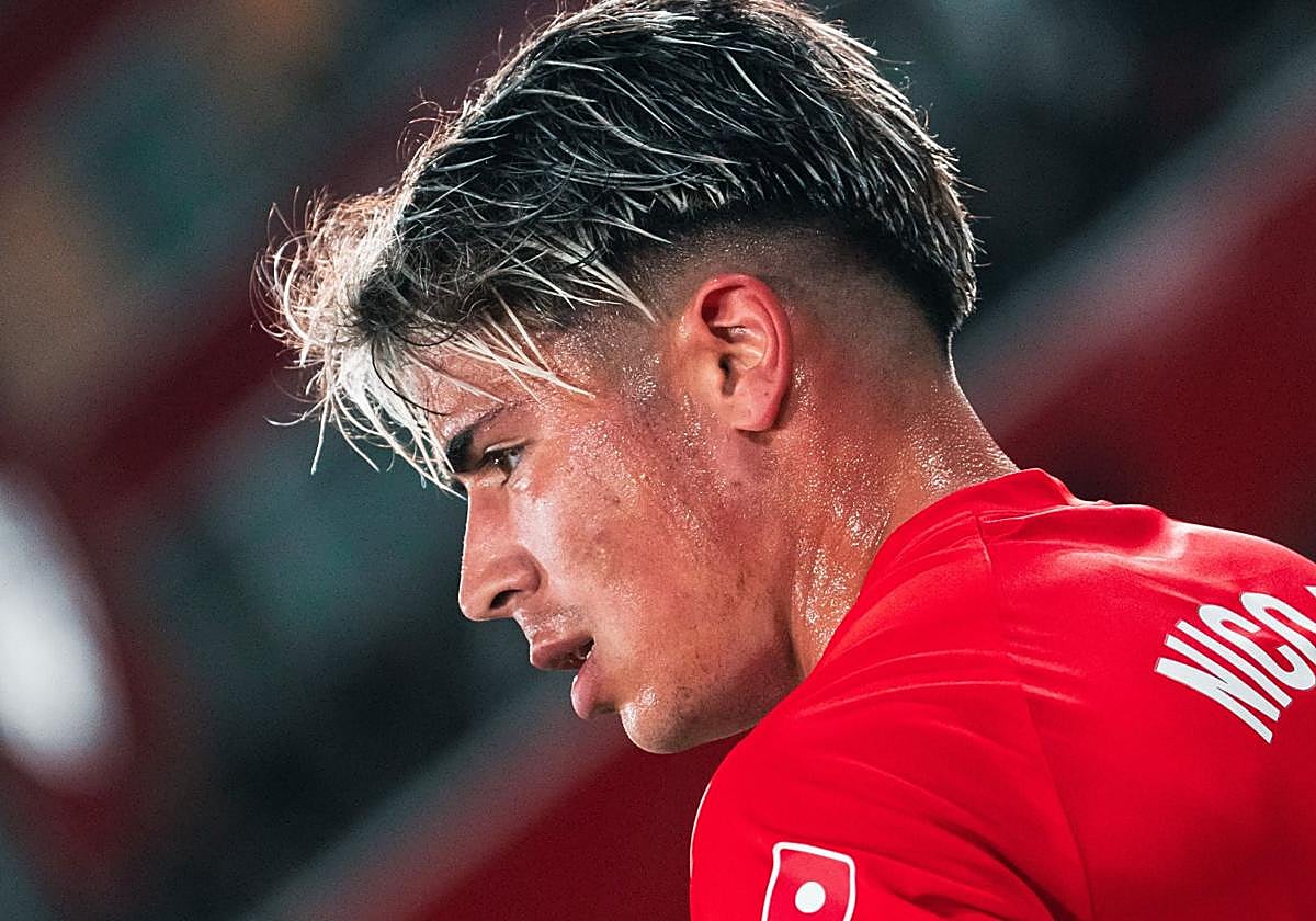 Melamed durate un partido con el Almería.