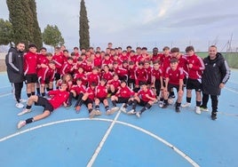 Reciente jornada de fútbol sala y convivencia entre algunos equipos de categoría infantil.