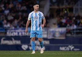 Ramón Enríquez luce la capitanía durante un partido esta temporada.
