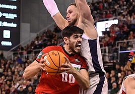 Edgar Vicedo, en el partido contra el Baskonia en el Palacio de los Deportes.