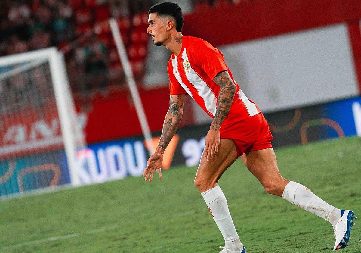 Chumi durante un partido contra el Almería