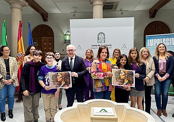 En el acto de la Junta por el 8M participaron alumnos del colegio Cándido Nogales de Jaén.
