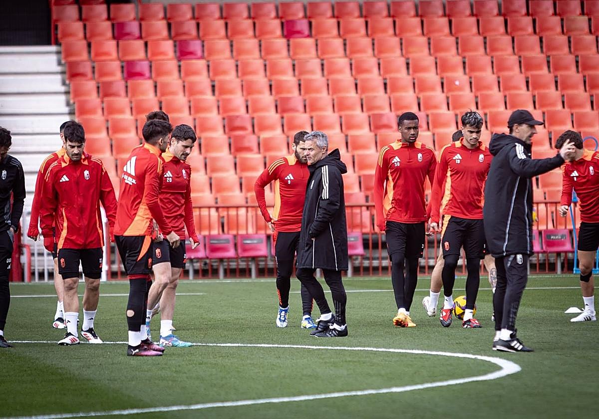 Fran Escribá, con Weissman, Diao y Reinier en la sesión.