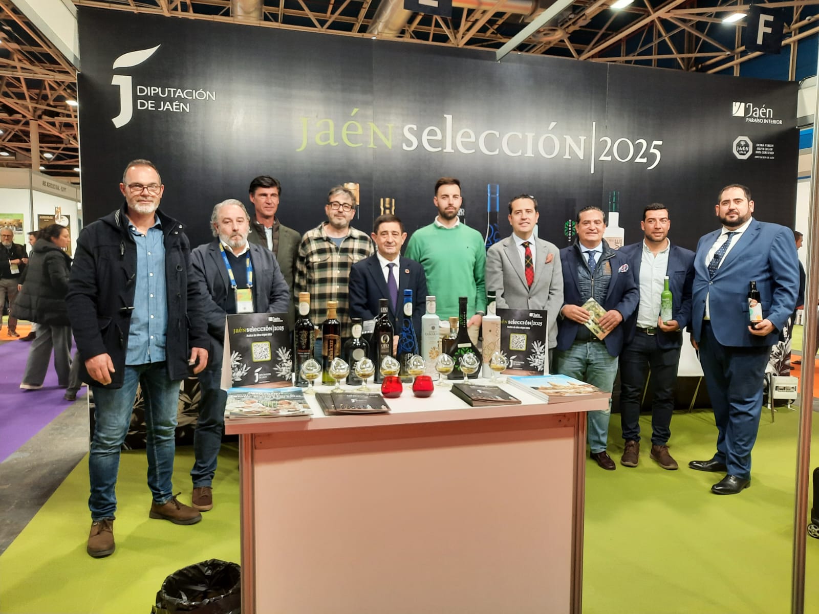 Stand de Diputación con las aceites Jaén Selección en la World Olive Oil Exhibition.