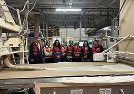 Visita de Jesús Estrella y otras autoridades a las instalaciones de Escayescos