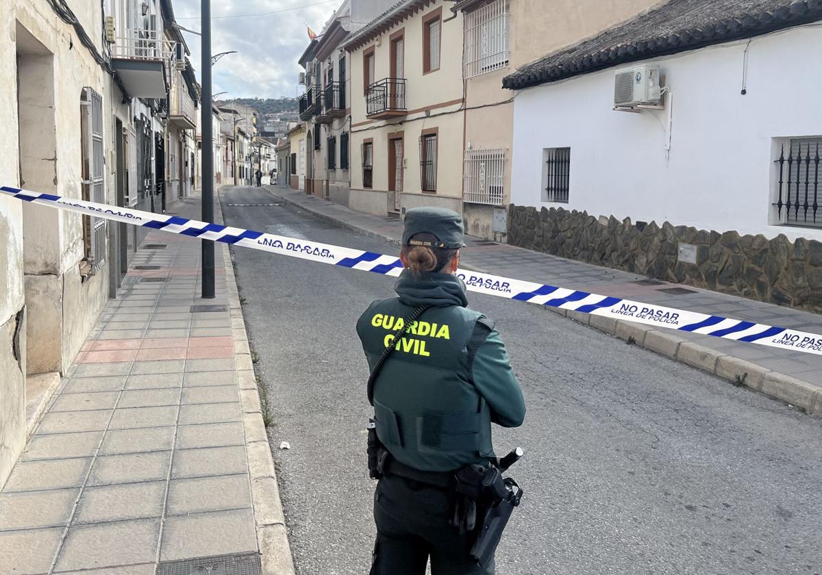Unidades de élite de la Guardia Civil se desplazan a Pinos Puente para reforzar la vigilancia