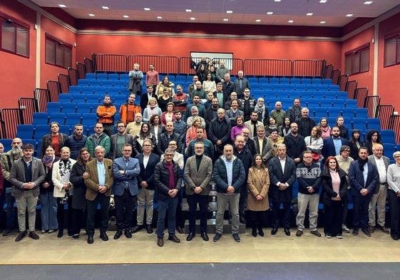 Foto de familia tras la firma de la Carta del Paisaje