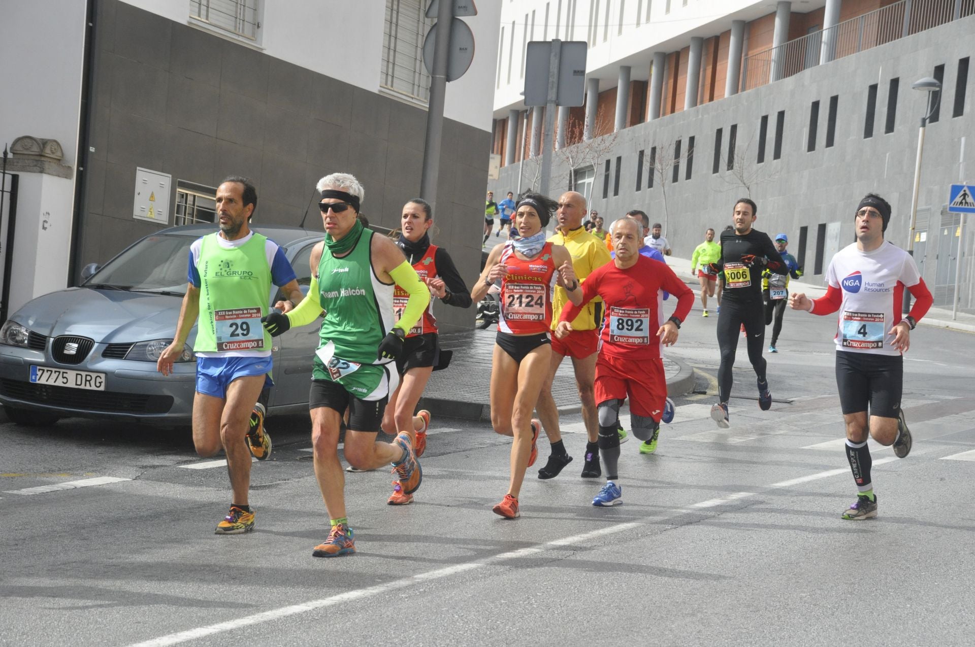 Un momento de la edición anterior de la histórica Media Maratón de Baza.