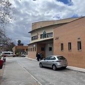 Centro de salud de la Chana, donde supuestamente fue atendido el hombre tras su detención.