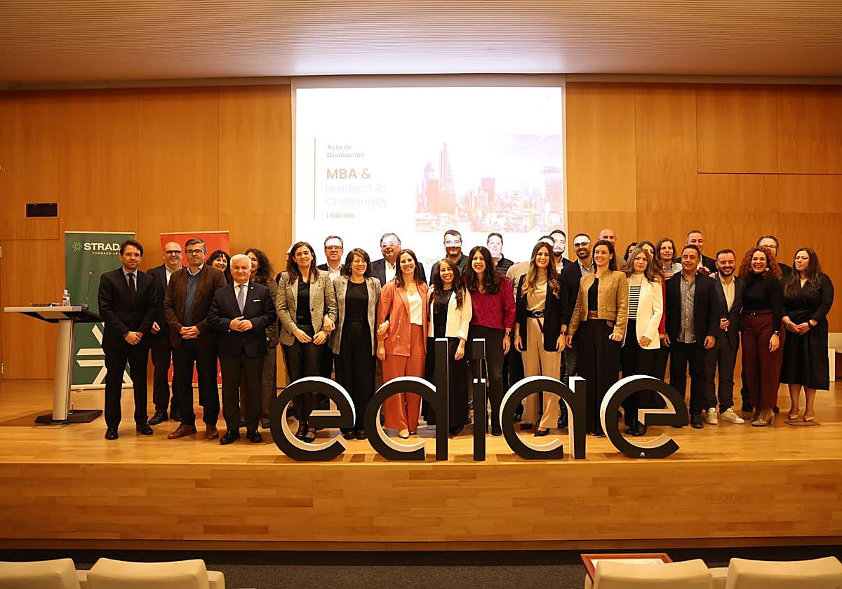 Participantes en la presentación de la II edición del MBA & Leadership Challenges de EDIAE y la multinacional STRADA.