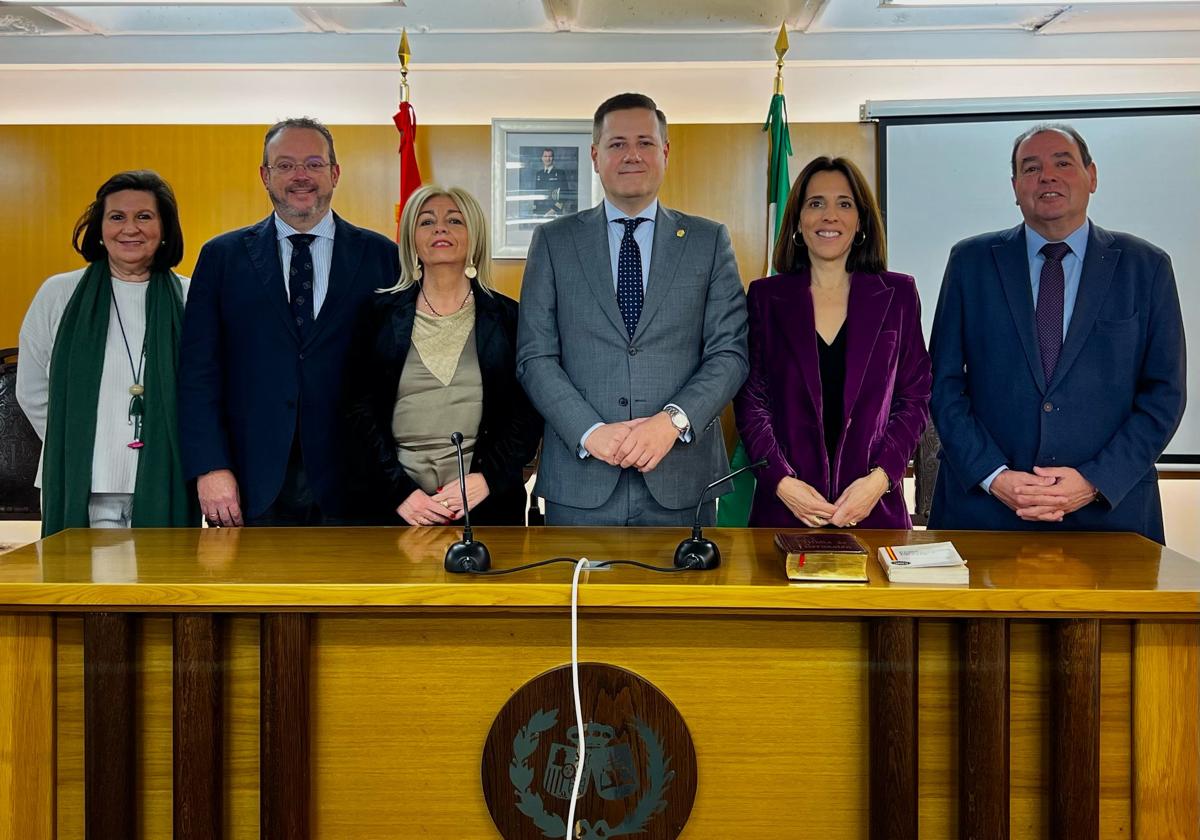 El jienense José Ramón Carrasco continúa como decano de los procuradores andaluces