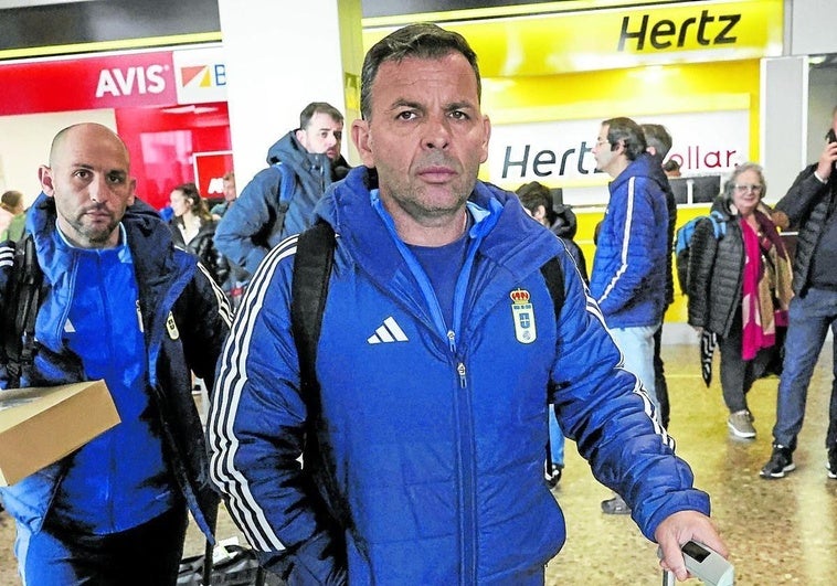 La visita a Granada le cuesta el puesto a Javi Calleja