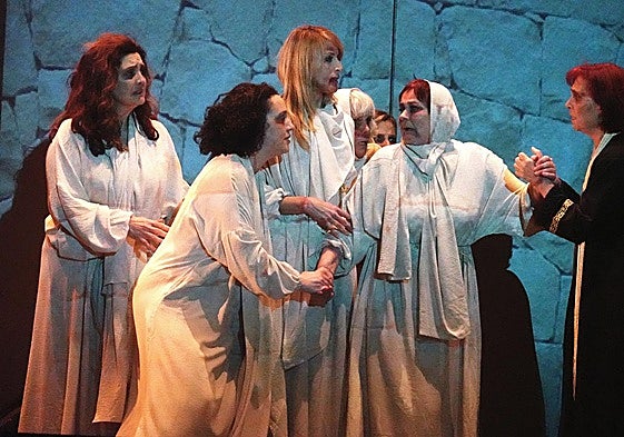 Puesta en escena de 'Las Troyanas'.