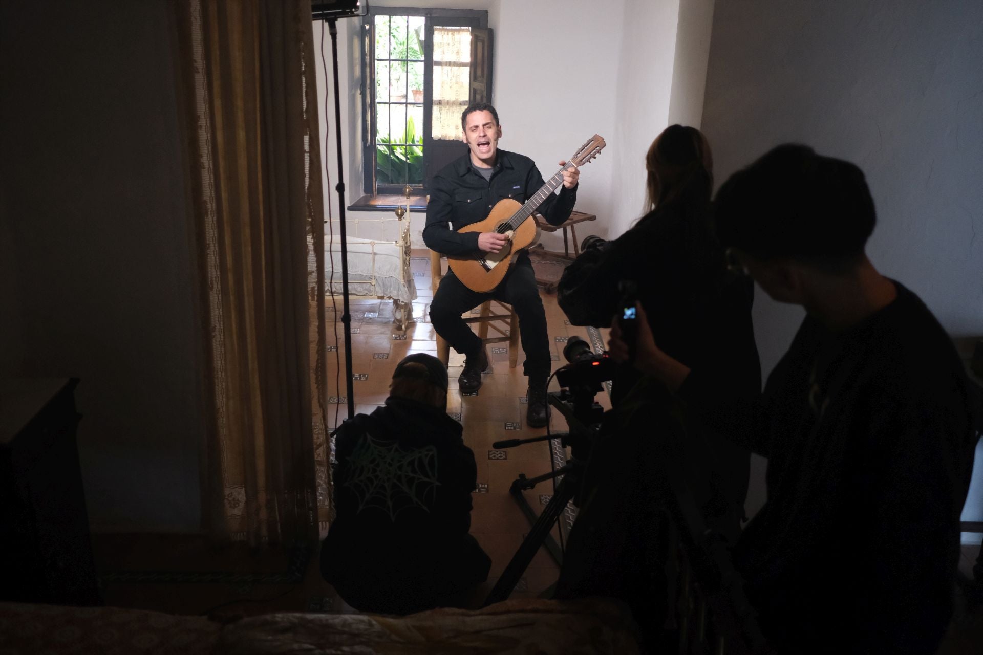 Así fue la grabación del videoclip de Depedro en la casa natal de Federico García Lorca