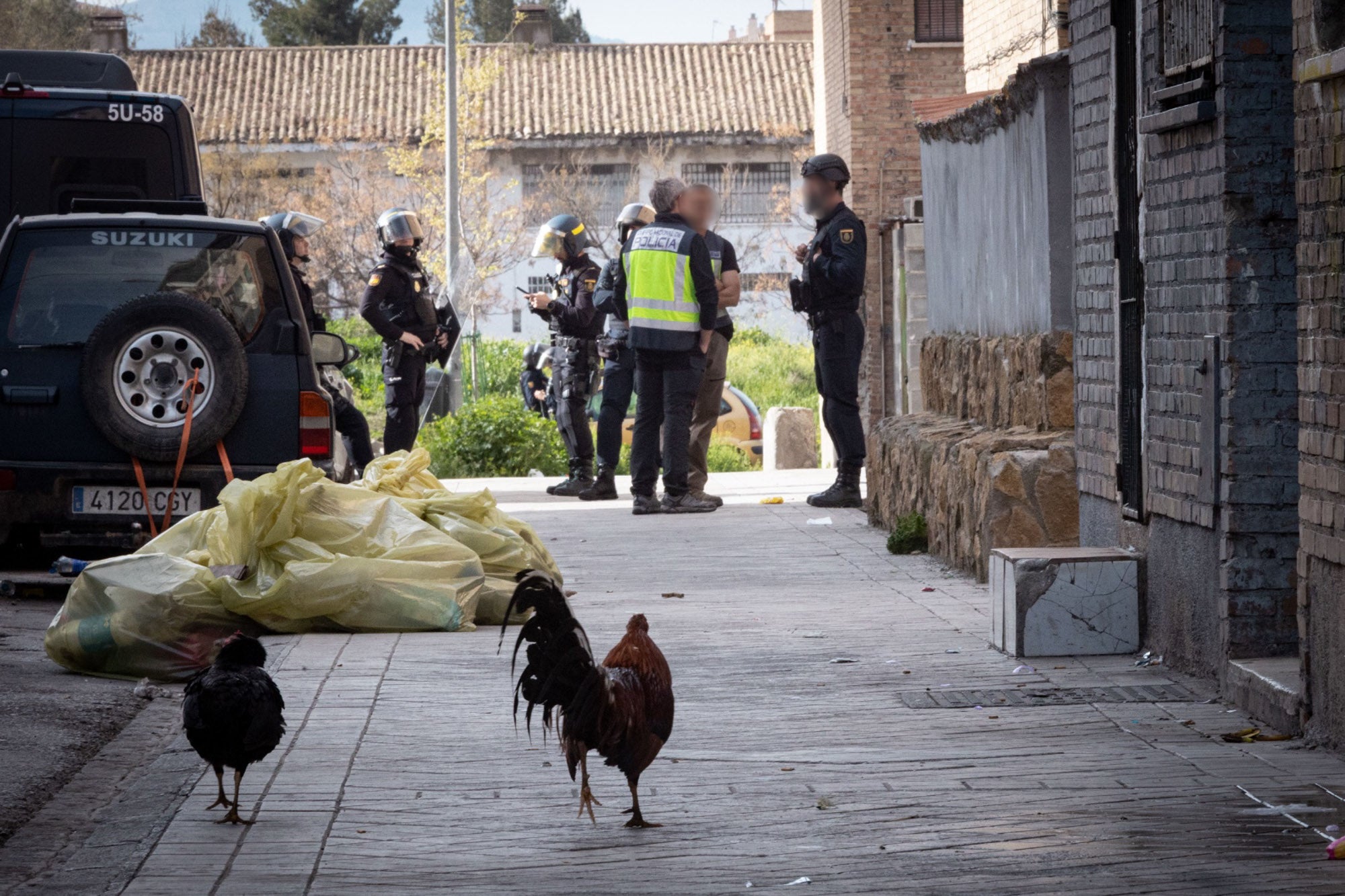 Las imágenes de la operación policial en la zona Norte de Granada, desde dentro