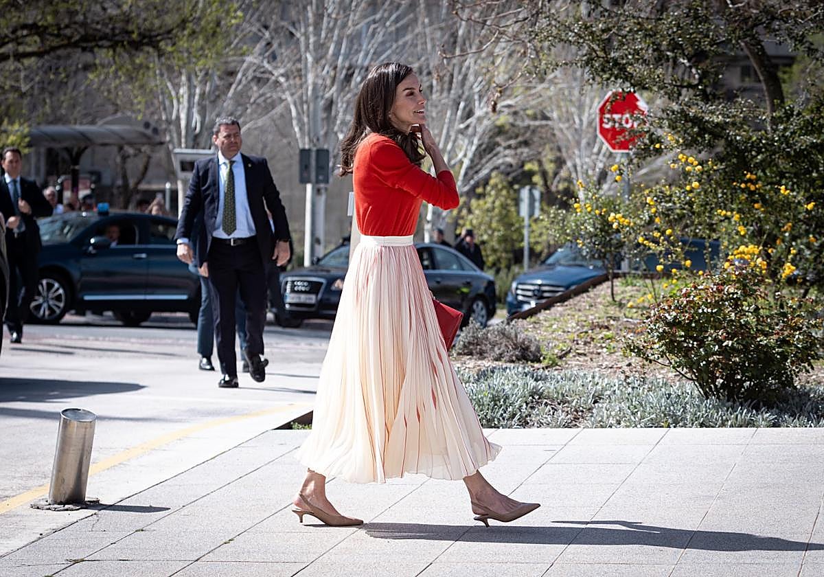 Las imágenes de la visita de la Reina Letizia a Granada
