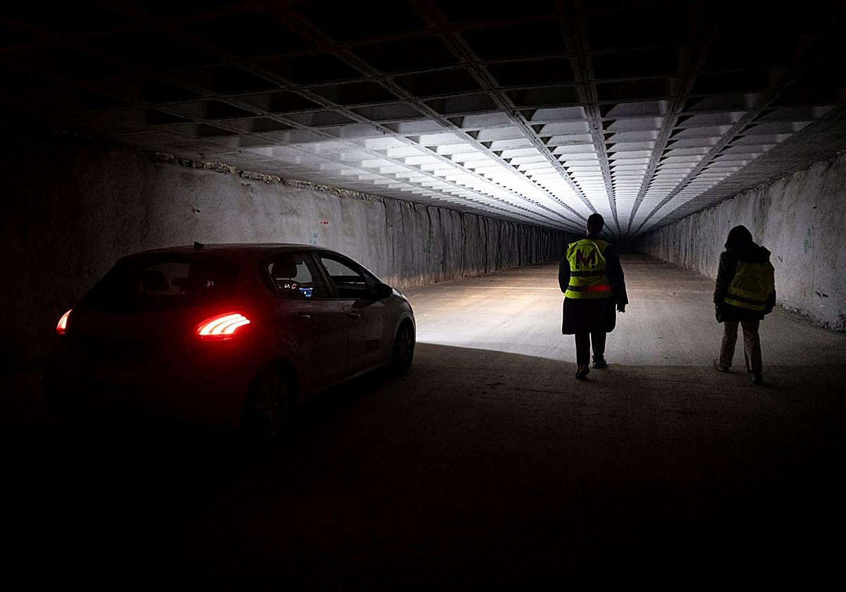Túnel del aparcamiento del metro en Camino de Ronda que ahora hay que dar forma.