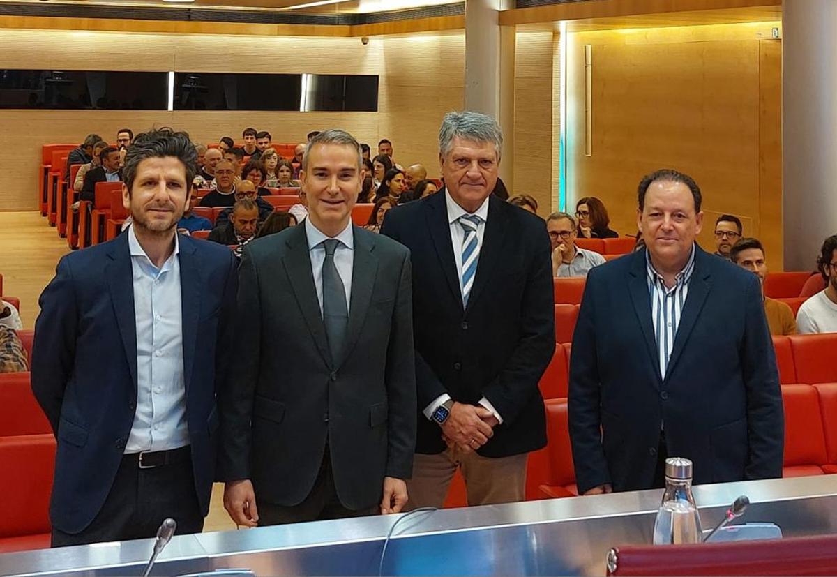 Almería se conciencia sobre la prevención de riesgos en trabajos con amianto
