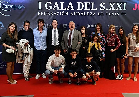 Componentes del Campus Tenis Club, distinguido en la gala de la Federación Andaluza de Tenis.