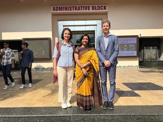 Una delegación de la UGR visita las universidades indias para aumentar las relaciones con este país