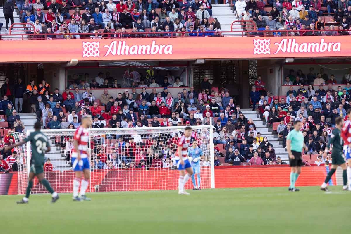 Encuéntrate en Los Cármenes durante el Granada-Almería