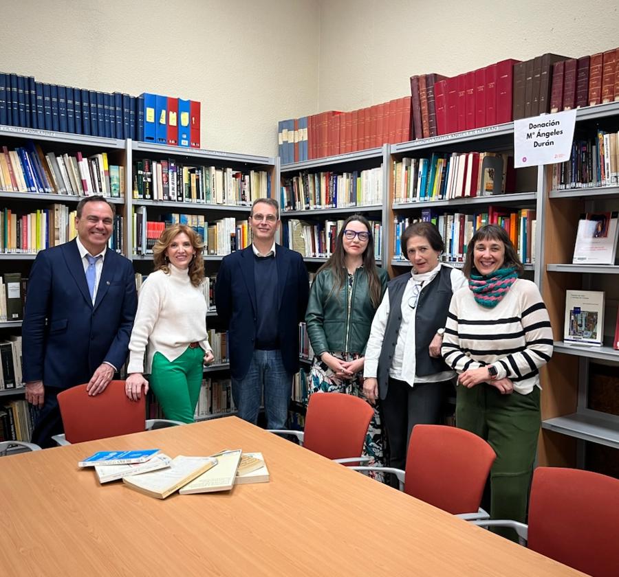 María ángeles durán, primera catedrática de sociología en españa dona parte de sus fondos bibliográficos a la ugr | ideal