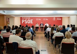 Primera reunión de la Ejecutiva de José María Martín, recién elegida en el congreso provincial.