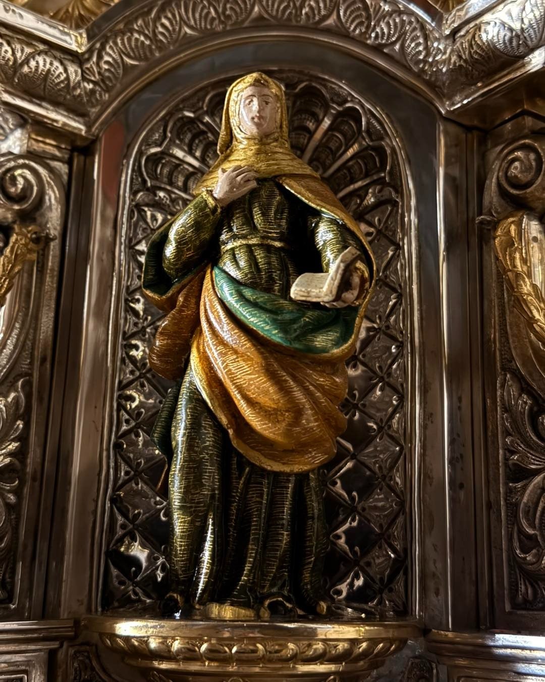 Imagen secundaria 1 - Novedades para el Domingo de Ramos en el Palio de la Virgen de la Victoria