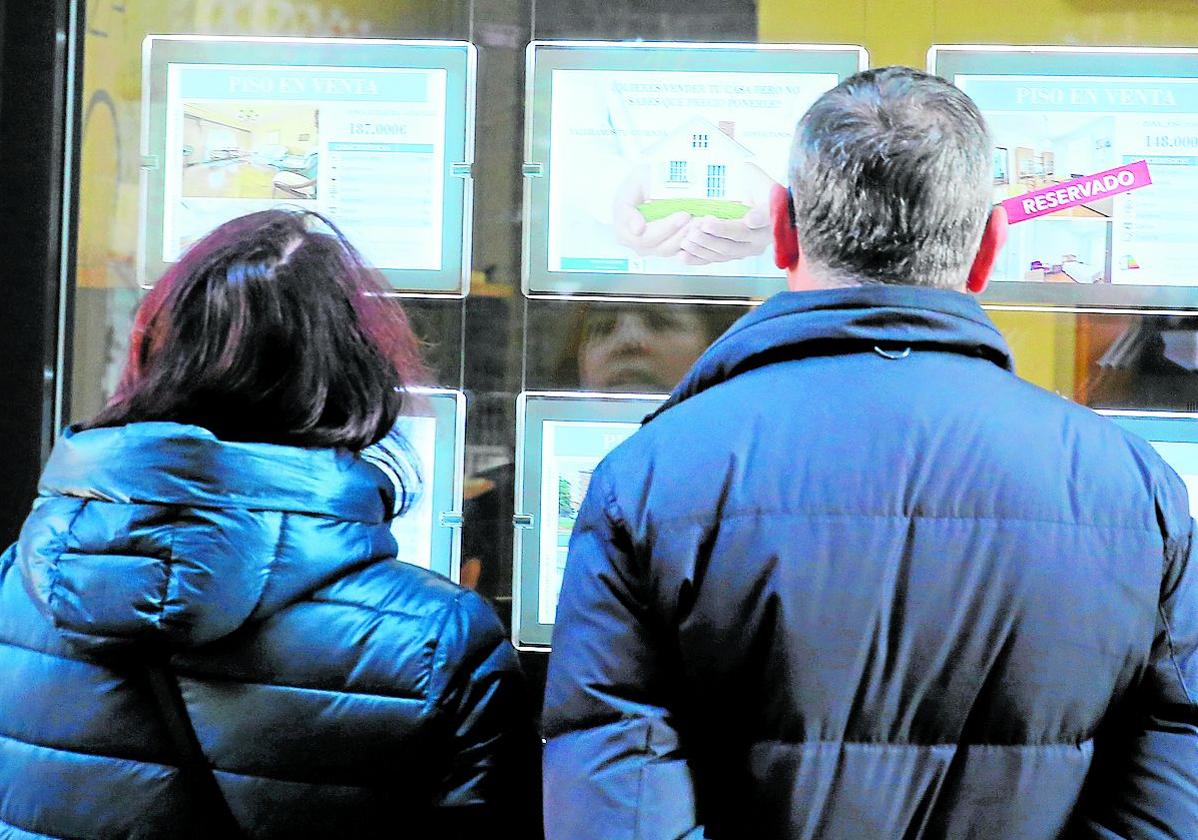 Los almerienses necesitan cuatro años de sueldo bruto para comprar una casa usada de 80 metros | ideal