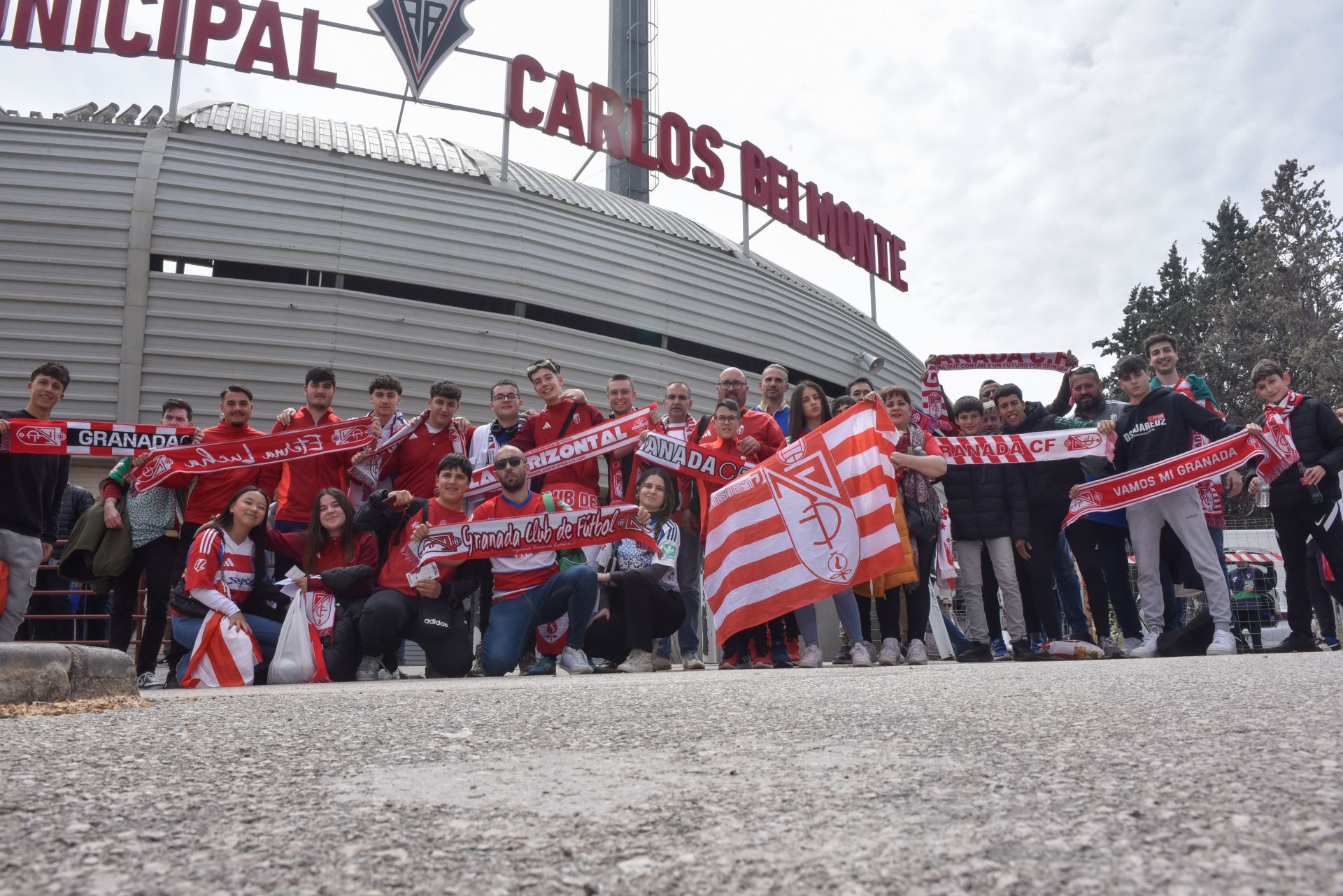 Encuéntrate entre la afición del Granada desplazada a Albacete