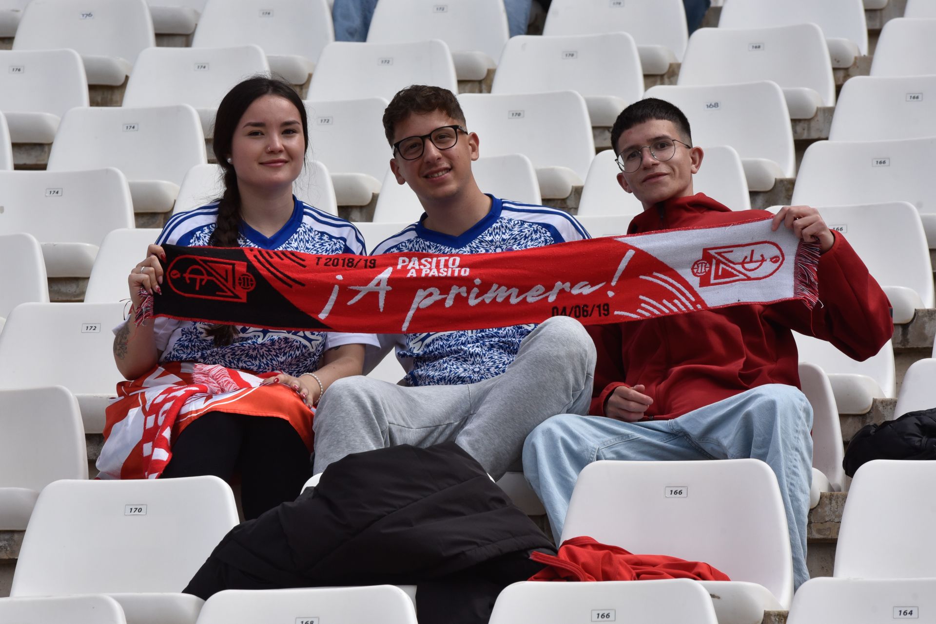 Encuéntrate entre la afición del Granada desplazada a Albacete