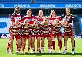 Las jugadoras del Granada, en Riazor.