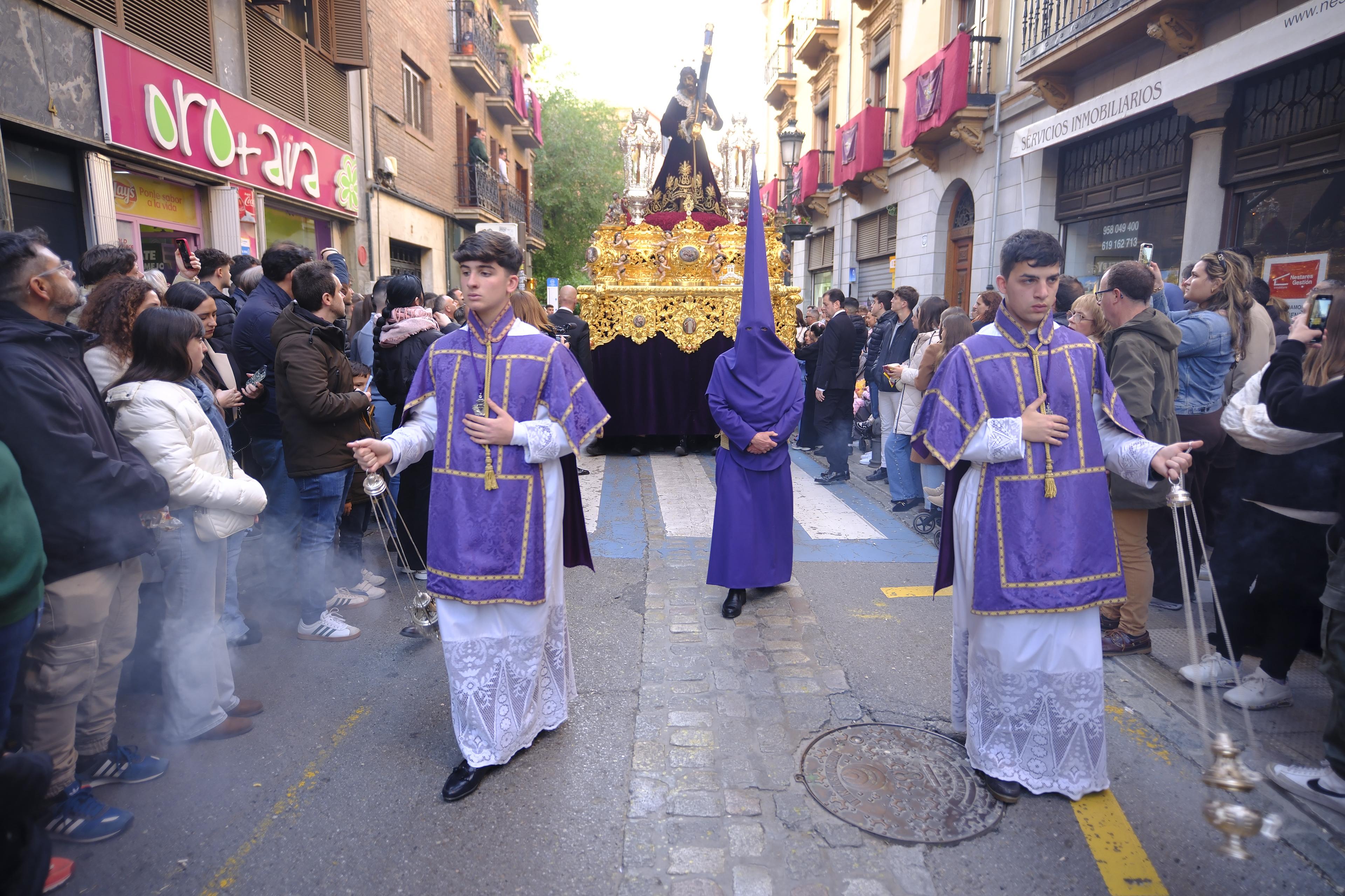 Las imágenes más llamativas y esperadas del Miércoles Santo en Granada