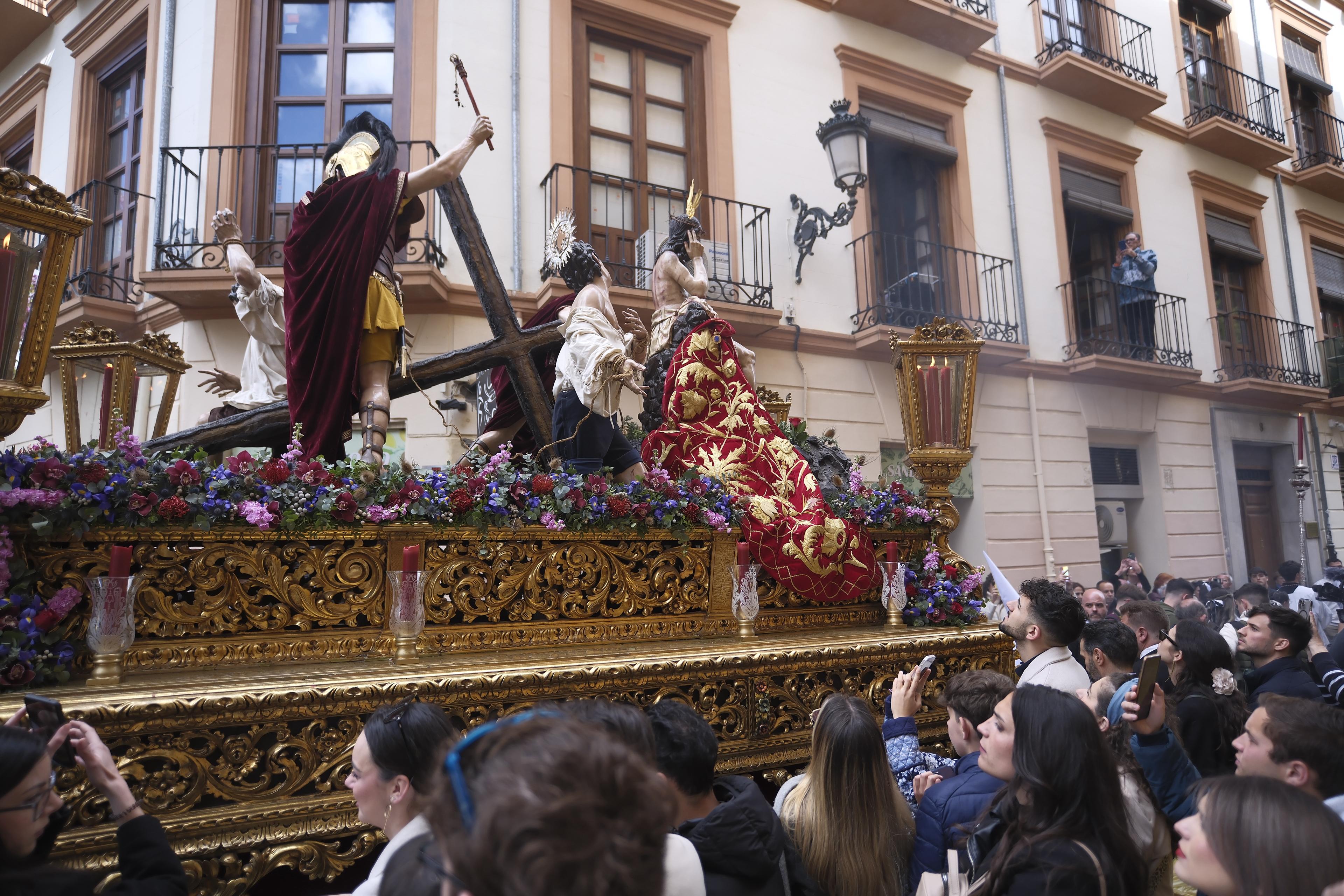 Las imágenes más llamativas y esperadas del Miércoles Santo en Granada