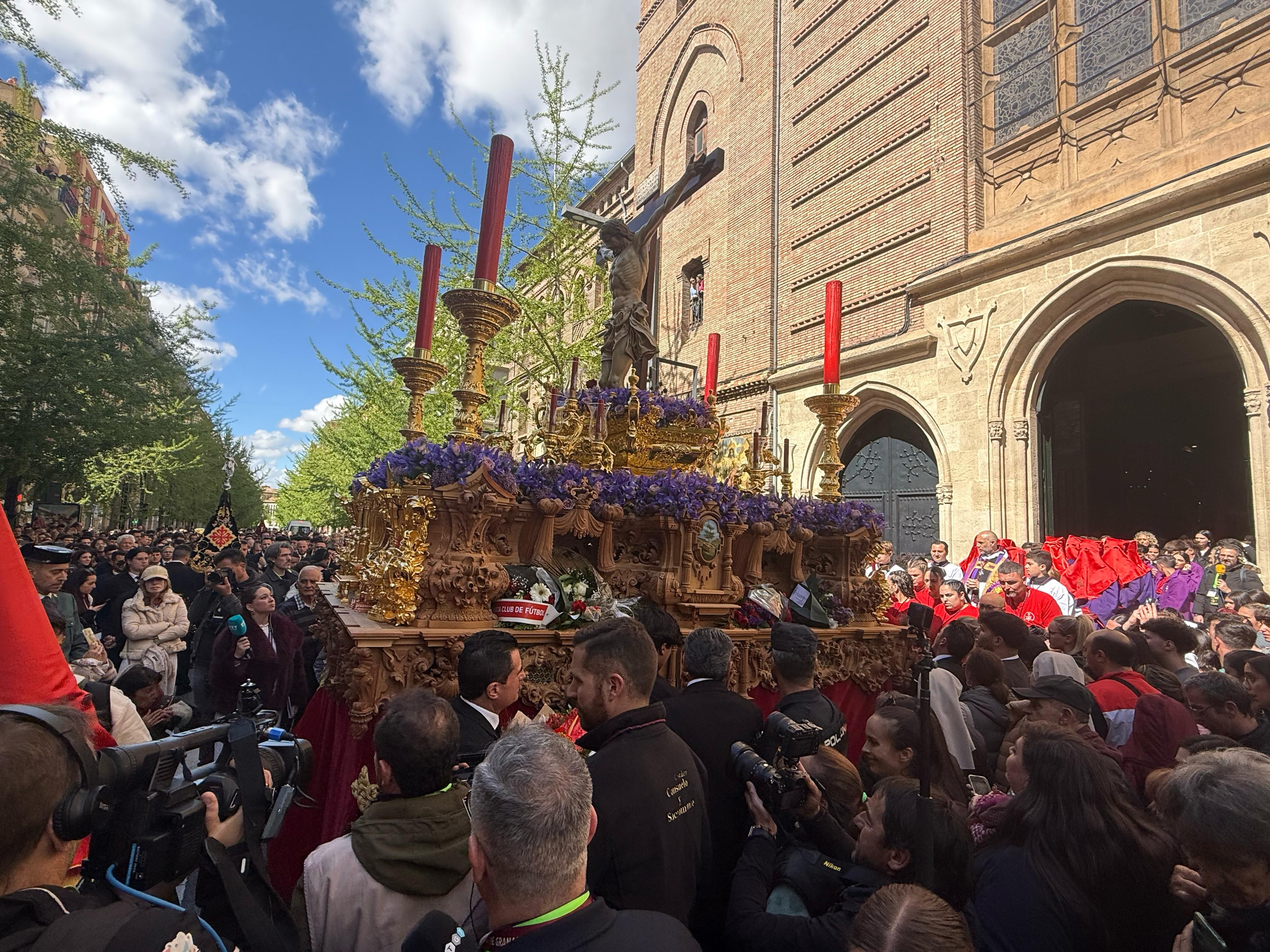 Las imágenes más llamativas y esperadas del Miércoles Santo en Granada