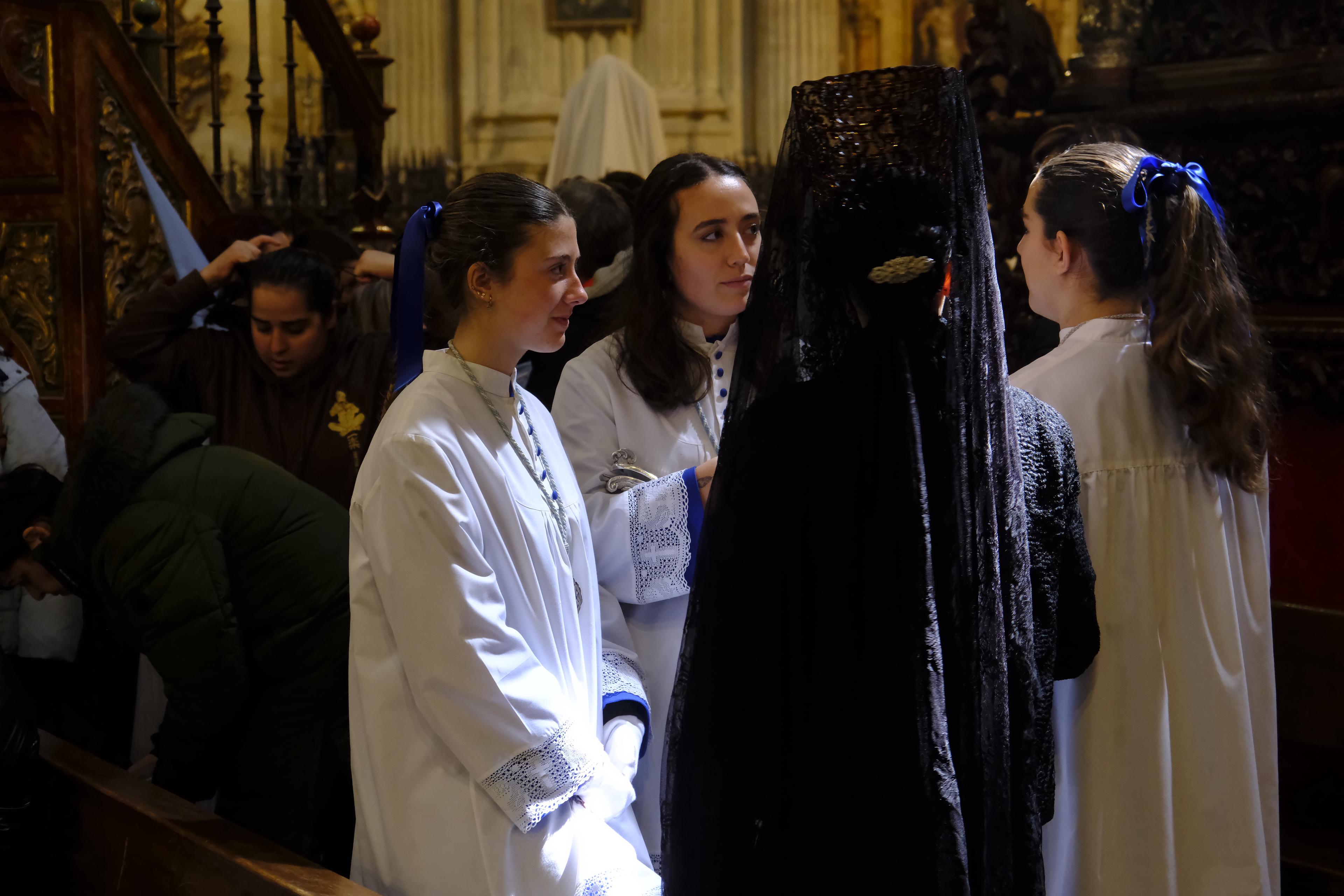 Recogimiento en el Sagrario con Resucitado y Alegría