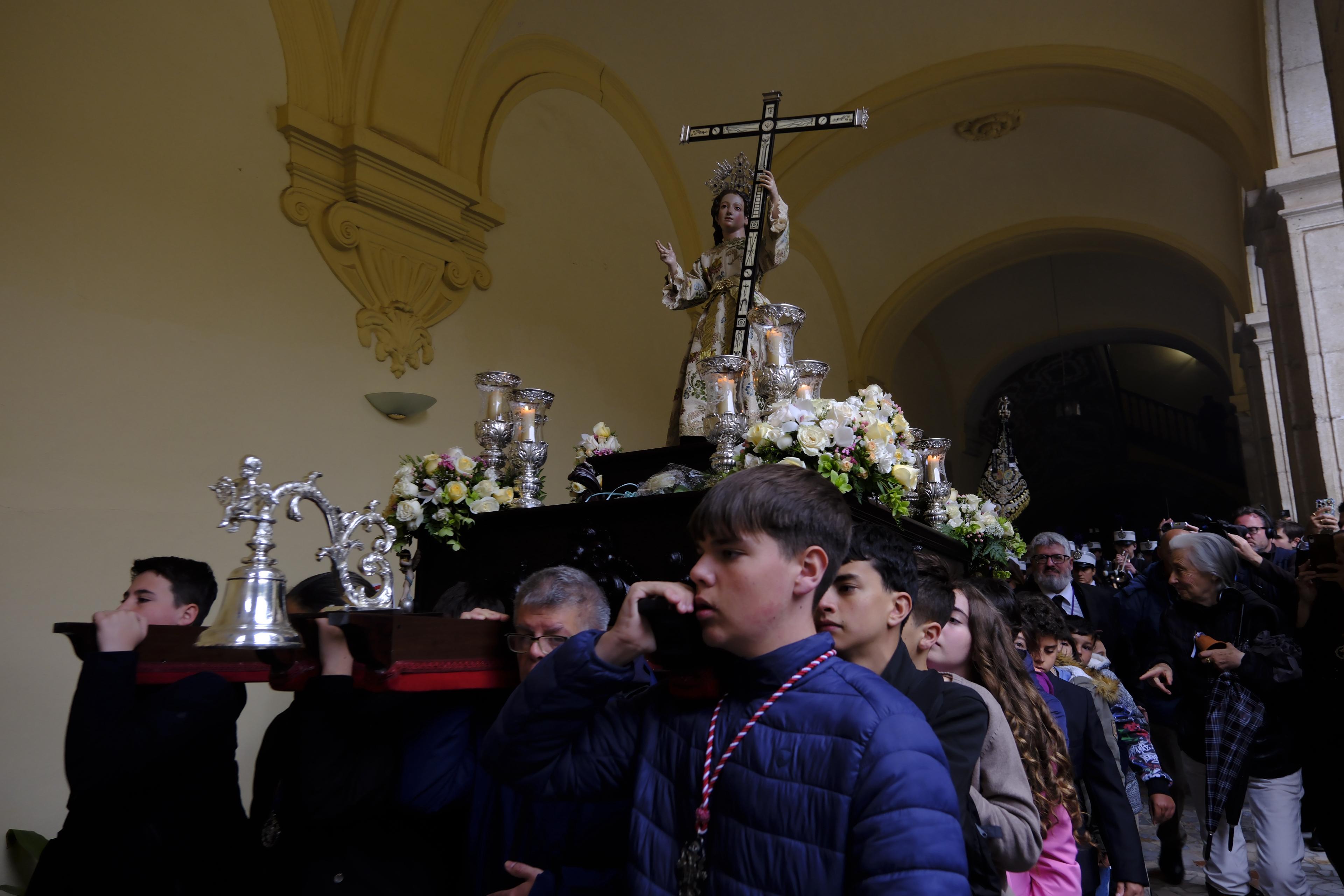 Los Facundillos procesionaron por el claustro | Ideal